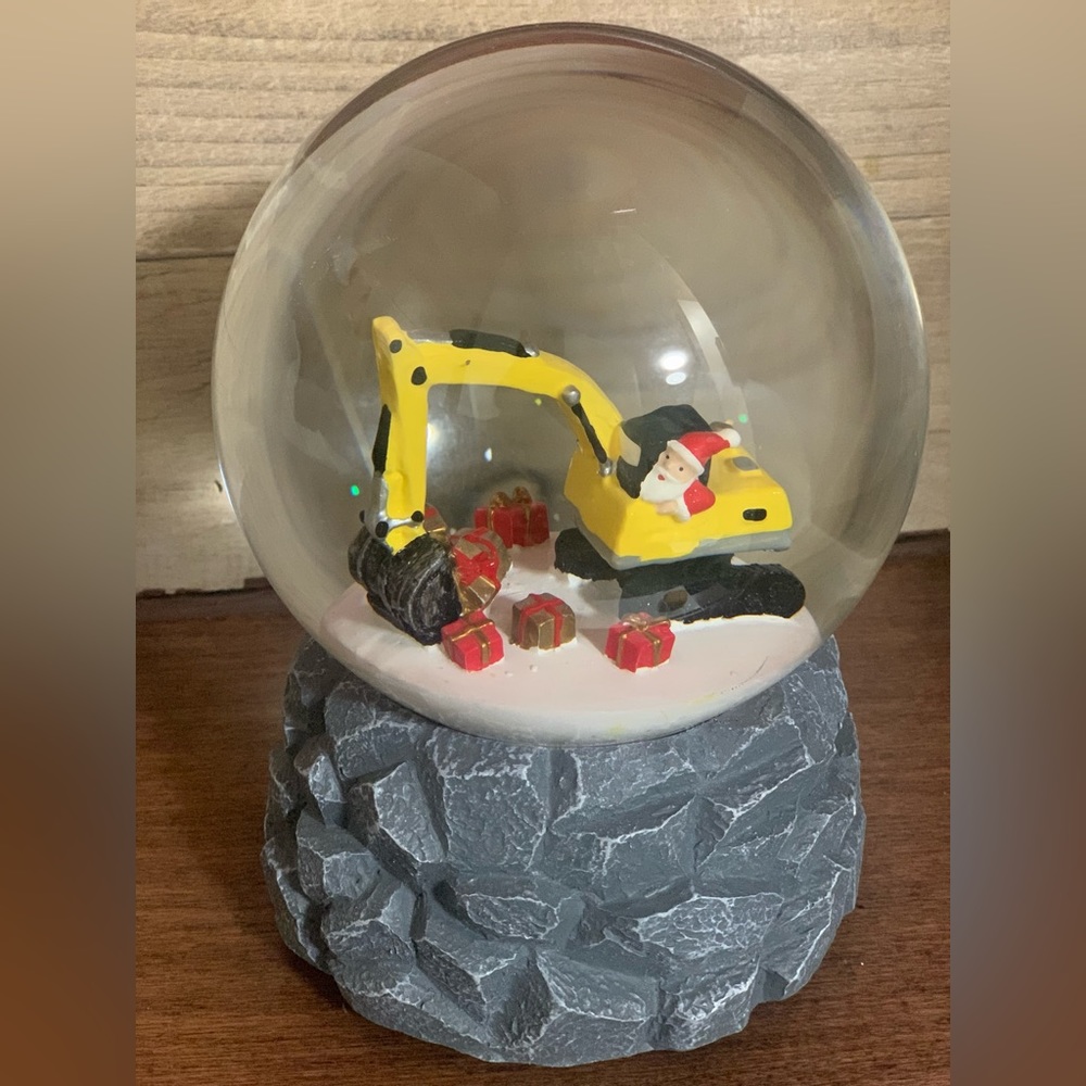 Unique Musical Snow globe Santa driving a caterpillar machine - New